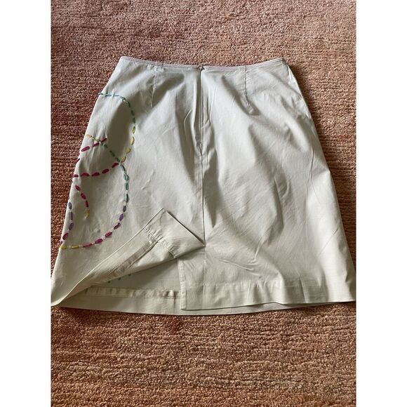 Harold’s Beige Pencil Skirt with Multicolor Embroidery - Size 2 - Picture 5 of 10
